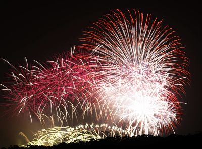 150101 SYDNEY Jan 1 2015 Fireworks were set off to mark the New Year s Day of 2015 in Syd (150101) -- SYDNEY, Jan. 1, 2015 -- Fireworks were set off to mark the New Year s Day of 2015 in Sydney, Australia, on Jan. 1, 2015. About 1.5 million citizens and tourists went to Sydney s major scenic spots early on Thursday to celebrate the coming of the year 2015. ) (lmm) AUSTRALIA-SYDNEY-NEW YEAR S DAY-CELEBRATION JinxLinpeng PUBLICATIONxNOTxINxCHN Sydney Jan 1 2015 Fireworks Were Set off to Mark The New Year S Day of 2015 in Sydney Australia ON Jan 1 2015 About 1 5 Million Citizens and tourists Went to Sydney S Major Scenic Spots Early ON Thursday to Celebrate The Coming of The Year 2015 lmm Australia Sydney New Year S Day Celebration PUBLICATIONxNOTxINxCHN