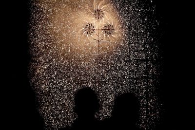 151208 BOYACA Dec 7 2015 People watch fireworks during the 29th edition of the Festival o (151208) -- BOYACA, Dec. 7, 2015 -- People watch fireworks during the 29th edition of the Festival of Lights in Villa de Leyva township, of Boyaca department, Colombia, on Dec. 7, 2015. According to local press, the Festival of Lights will be held on the sidelines of the Day of Little Candles , which gives start to the country s Christmas holidays. ) COLOMBIA-BOYACA-FESTIVAL OF LIGHTS JhonxPaz PUBLICATIONxNOTxINxCHN Menschen schauen Feuerwerk zu.