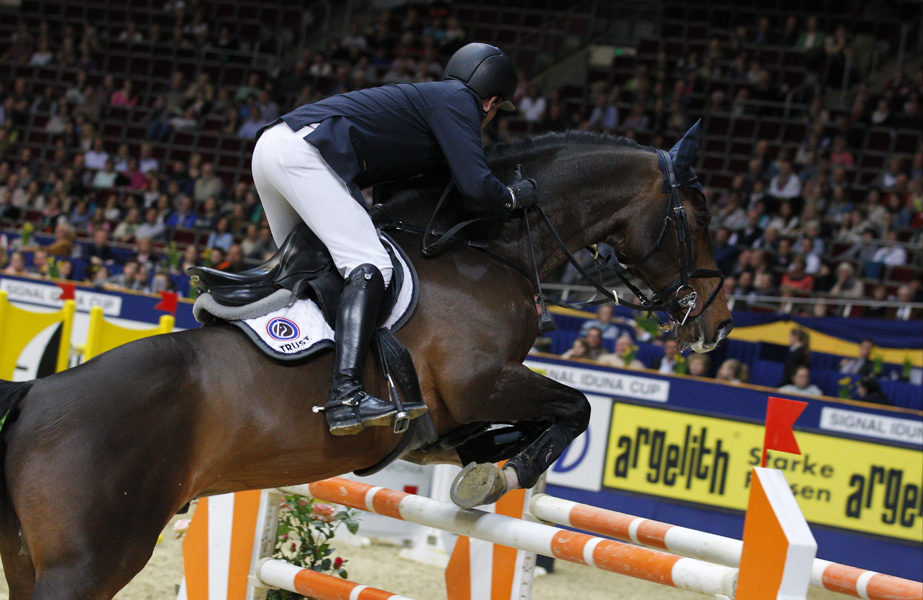 SIGNAL IDUNA CUP 2014 HASSMANN, Toni with PKZ Contact van de Heffinck ,(GER) Dortmund, Westfalenhallen, 09.03.14, SIGNAL IDUNA CUP 2014 - GP der Bundesrepublik # Foto:Sport Moments/Voß # | Verwendung weltweit 