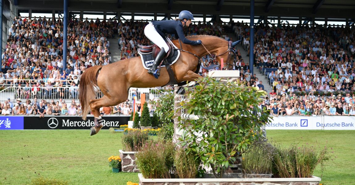 xuhx Aachen Soers 21 07 19 CHIO Aachen Rolex Grand Prix Bild Simone BLUM Deutschland mit DSP xuhx Aachen, Soers, 21.07.19, CHIO Aachen: Rolex Grand Prix Bild: Simone BLUM (Deutschland) mit DSP ALICE DFL regulations prohibit any use of photographs as image sequences and/or quasi-video. Aachen *** xuhx Aachen, Soers, 21 07 19, CHIO Aachen Rolex Grand Prix Picture Simone BLUM Germany with DSP ALICE DFL regulations prohibit any use of photographs as image sequences and or quasi video Aachen Hufnagel PR 