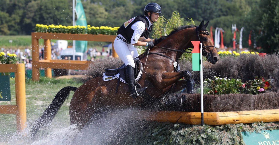 Aachen Reiten Vielseitigkeit Gel‰nde DHL Preis Julia Krajowski GER auf Samourai du Th Aachen , Reiten , Vielseitigkeit , Gel‰nde , DHL Preis , Julia Krajowski ( GER ) auf Samourai du Thot *** Aachen riding eventing terrain DHL prize Julia Krajowski GER on Samourai du Thot 