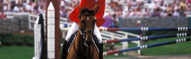 02.11. Bildnummer: 01054997 Datum: 12.08.1996 Copyright: imago/Thomas Zimmermann Ludger Beerbaum (Deutschland) auf Ratina freut sich nach dem letzten Durchritt riesig über den Olympiasieg in der Mannschaftswertung; Vdia, quer, Sieg, Sieger, Olympiasieg, Olympiasieger, Jubel, jubeln, Schlussjubel, Schlußjubel, Siegesjubel, Schrei, schreien, Jubelschrei, Freudenschrei, Faust, Fäuste, Emotionen, Olympische Sommerspiele 1996, Olympia, Olympiade, Spiele, Reiten, Reitsport, Springen, Springreiten Atlanta Begeisterung, Freude, Pferdesport OS Sommer Herren Einzel Einzelbild optimistisch Aktion Personen Tiere 