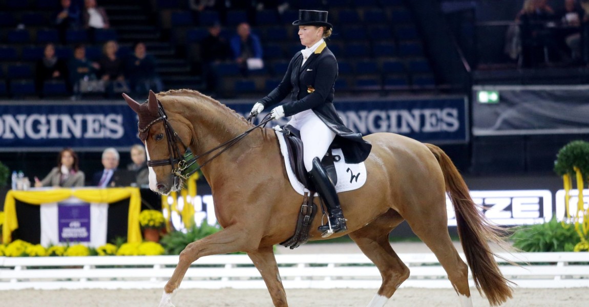 Stuttgart Reitturnier Stuttgart German Masters Dressur Grand Prix Isabell Werth GER auf B Stuttgart , Reitturnier Stuttgart German Masters , Dressur Grand Prix , Isabell Werth ( GER ) auf Bella Rose *** Stuttgart Horse Show Stuttgart German Masters Dressage Grand Prix Isabell Werth GER on Bella Rose 