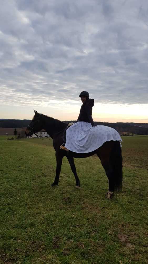 Selbstgenähten Reitrock ausprobieren 🌅🌄